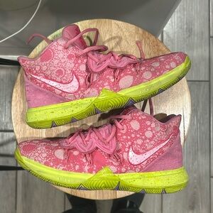 Kyrie 

Irving, Patrick star basketball shoes